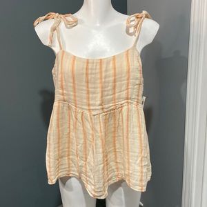 Woman’s Old Navy tank top